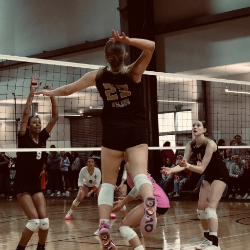 Mia Weldon, Outside, SCP 16-Amy