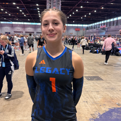 Sophie Newcomb, Outside, Legacy 14-3 adidas